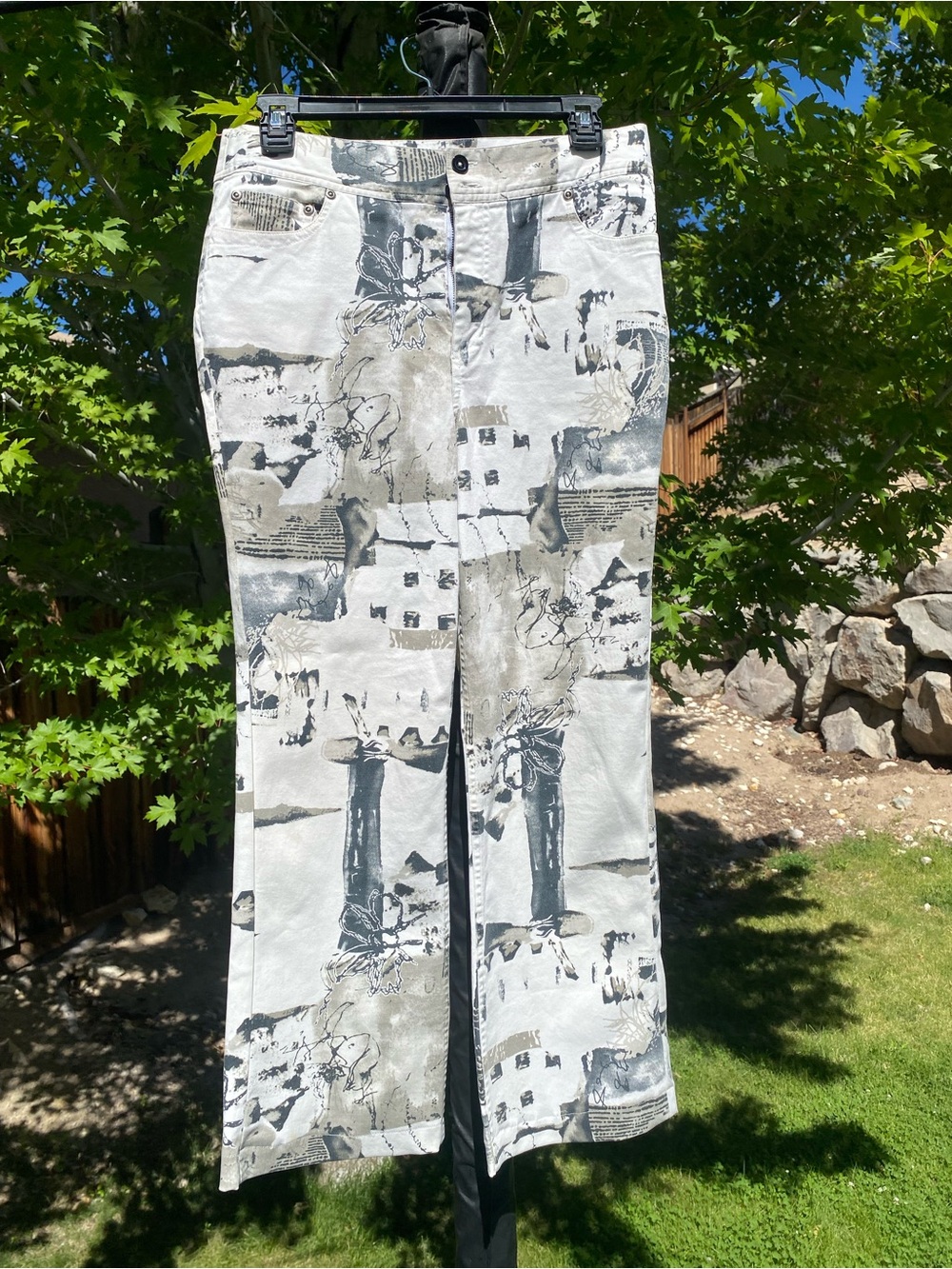 Chico's White and Black Abstract-Print Pants